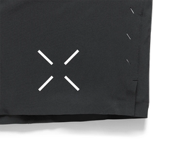Ten Thousand interval short zwart logo op broek