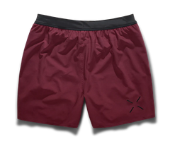 Ten Thousand interval short Maroon achterzijde