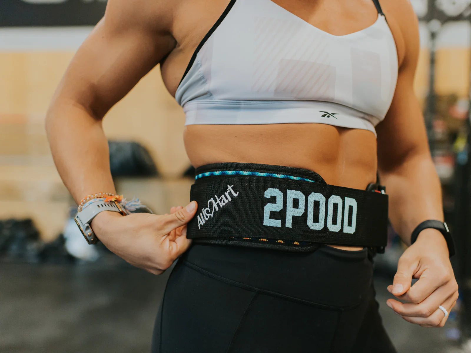 2POOD All Hart weightlifting belt gedragen 